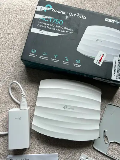 https://www.amazon.ca/dp/B07NMZR3F1?th=1 From a smoke-free and pet-free home. Pick up near Sarnia Ro...
