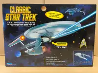 Playmates Star Trek The Original Series USS Enterprise 18" Ship