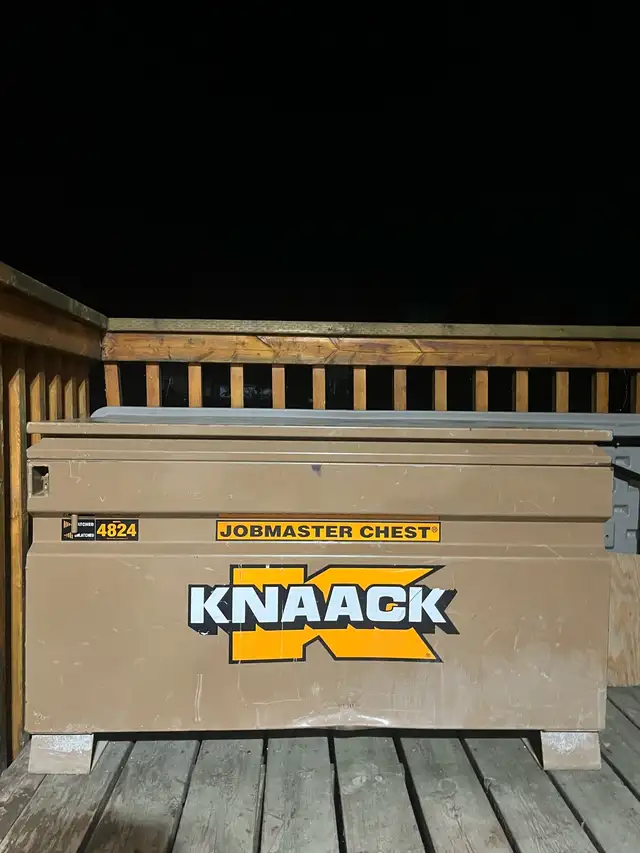 Knaack tool chest 