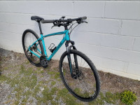 SPECIALIZED CROSSTRAIL BYCICLE