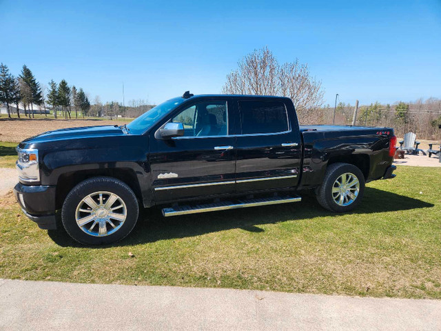 2018 Chevy Silverado 1500 High Country 4x4 in Cars & Trucks in Grand Bend