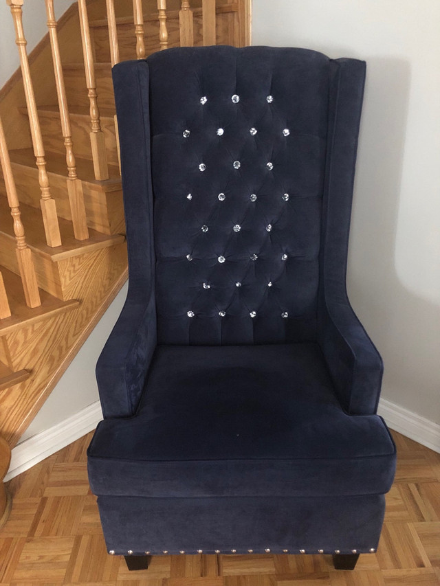 Queen Chair and Ottoman  Matching Colours  in Chairs & Recliners in Mississauga / Peel Region