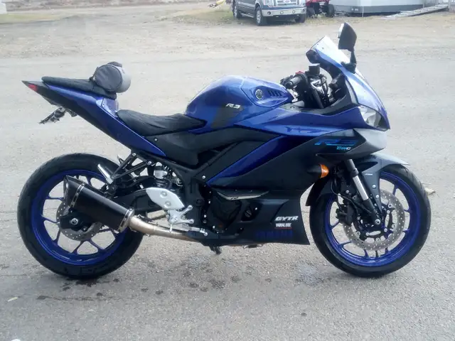 2023 Yamaha R3 in Sport Bikes in Calgary - Image 3