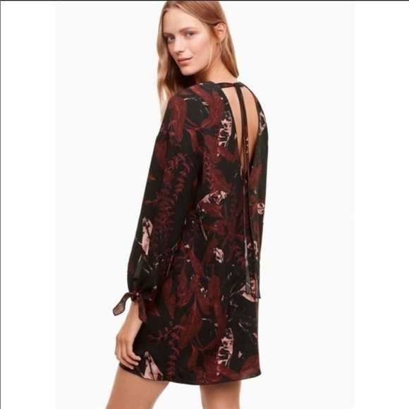 Aritzia Wilfred Women’s Black and Burgundy Charpont Crepe dress in Women's - Dresses & Skirts in Mississauga / Peel Region