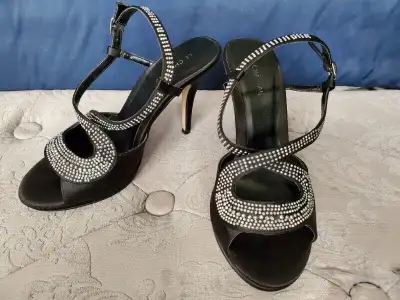 WOMEN'S SHOES, View more