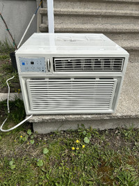 Air Conditioner - 25,000 BTU
