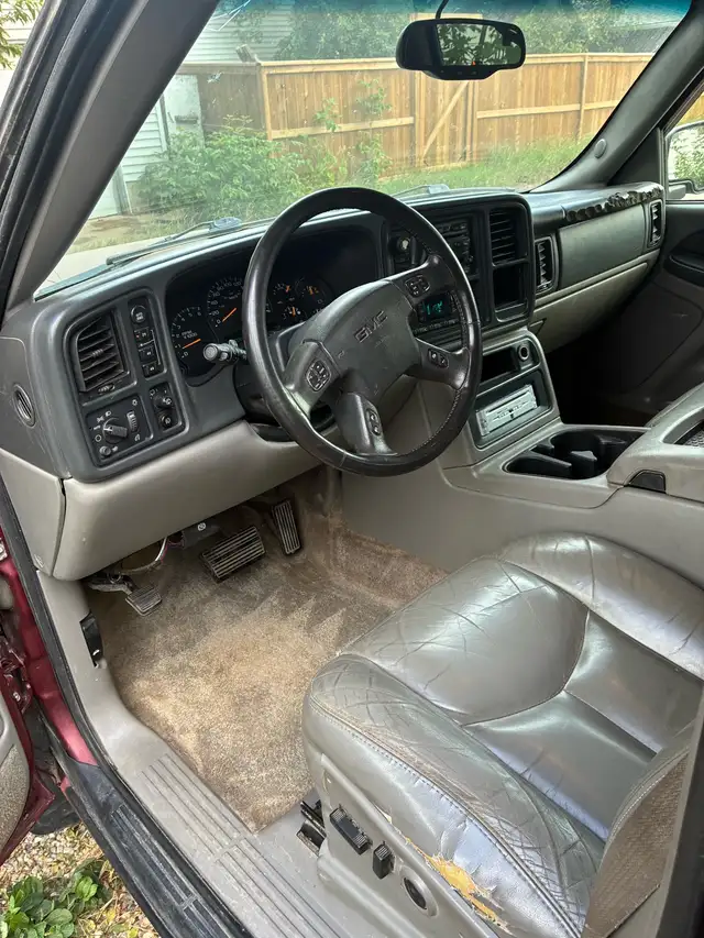 2003 Yukon XL545693680388034562