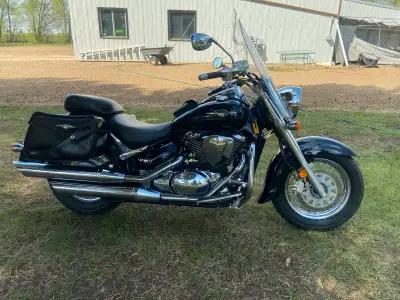 2010 Suzuki boulevard 800cc C50t Approx 21,000km Comes with all attachments as seen in pic Stored in...