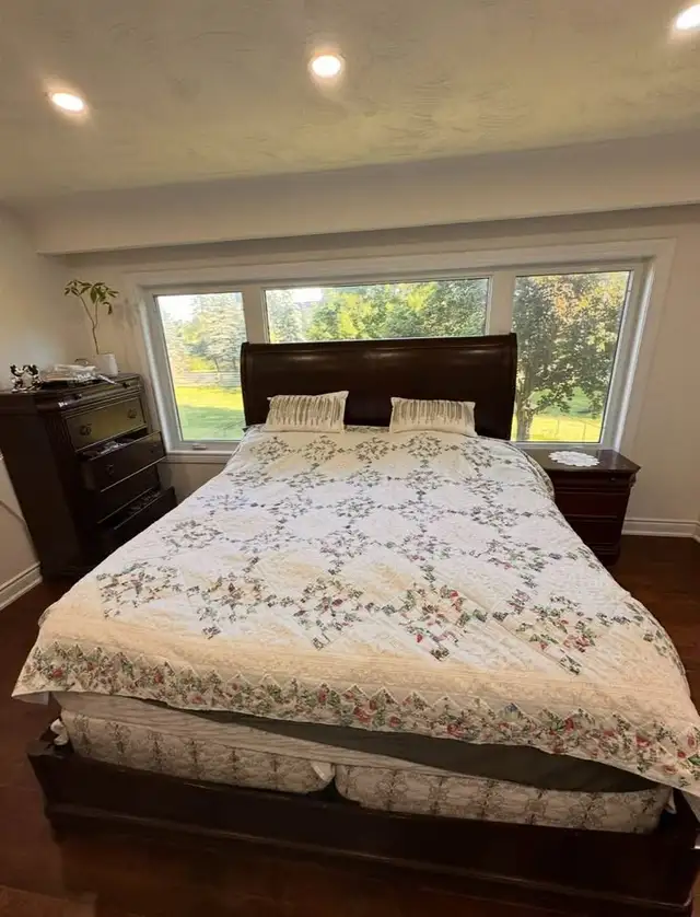 King Size Bed Frame in Beds & Mattresses in Oakville / Halton Region - Image 2