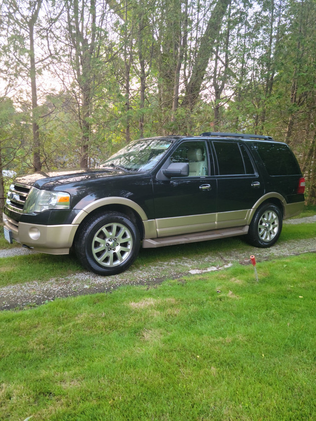 2011 Ford Expedition XLT SUV -- AS IS in Cars & Trucks in Hamilton