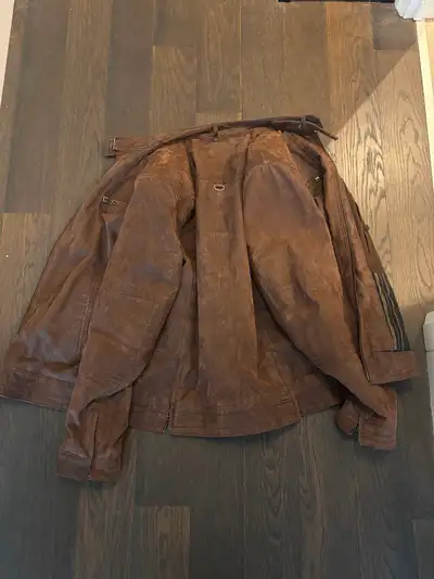 Danier Leather Jacket – Men’s XL Tall (EU 56) – Distressed Brown, View more