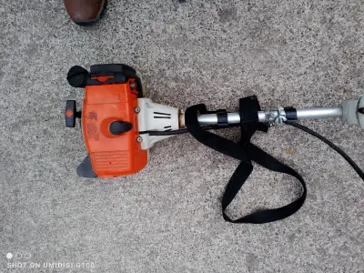 Older STIHL FS250 gas BRUSHCUTTER / TRIMMER, View more