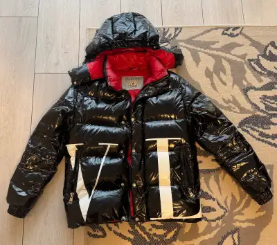 Valentino Moncler Winter down jacket size 0 size small Unisex, View more