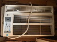 Air Conditioner window unit