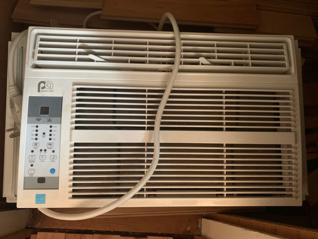Air Conditioner window unit in Heaters, Humidifiers & Dehumidifiers in Charlottetown