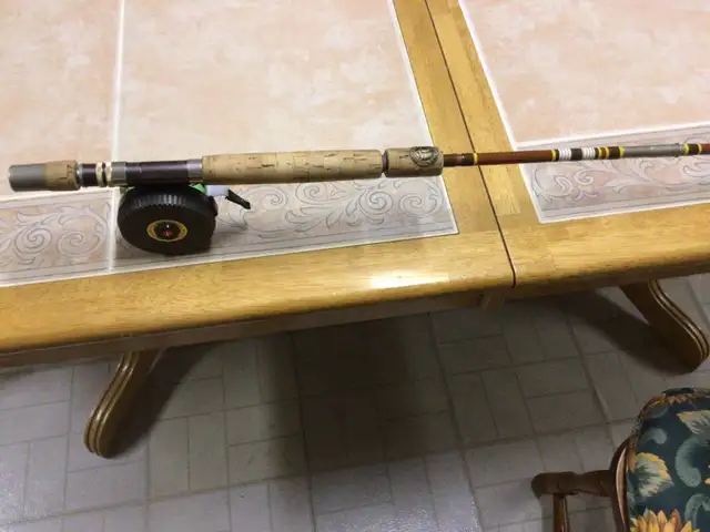 Classic Eagle Claw Rod & Mitchell 710 Automatic Fly Reel in Fishing, Camping & Outdoors in Hamilton - Image 8