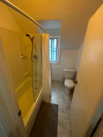 SHORT TERM SUBLET SANDY HILL