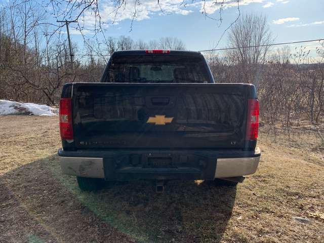 2013 Chevrolet Silverado 1500 LT Crew Cab 5.3L in Cars & Trucks in Pembroke - Image 4