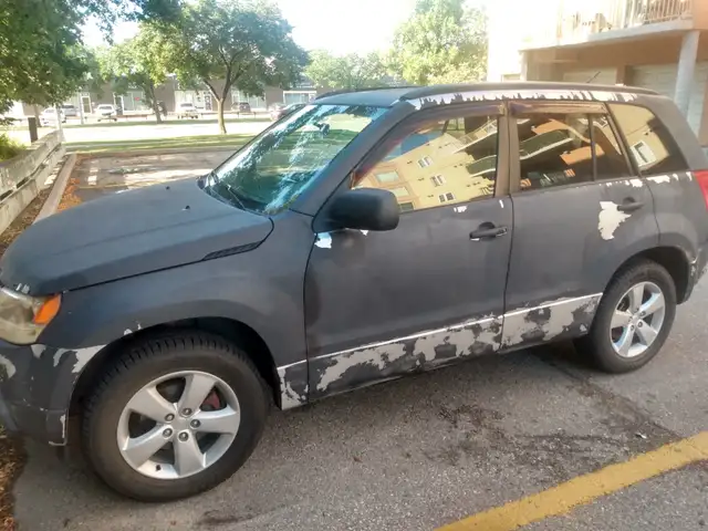 Running car557469116872806401