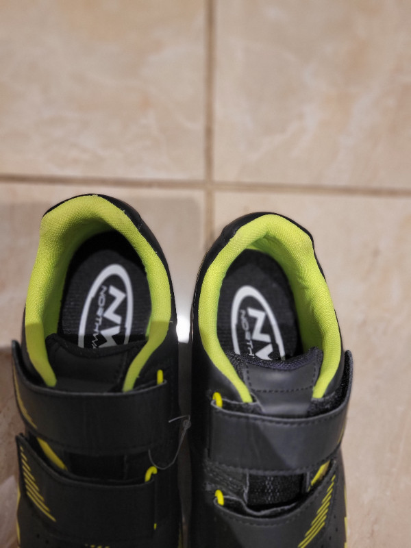 New Northwave Torpedo 2 JR  Road Cycling Shoes with cleats dans Autre  à Calgary - Image 3