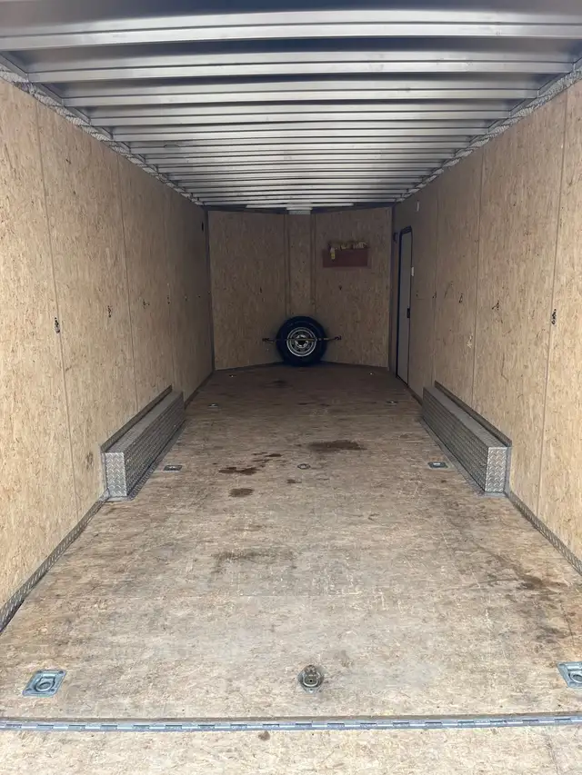 8x20 V-NOSE ENCLOSED ALUMINUM CARGO TRAILER RENTAL in Cargo & Utility Trailers in Kitchener / Waterloo - Image 3