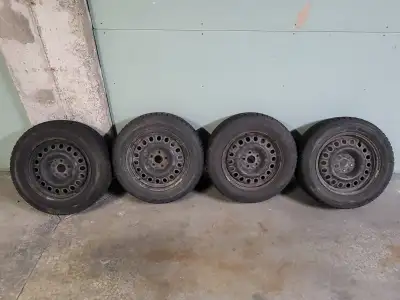 4x Winter Claw EXTreme Grip winter tires with rims. 225/65R17. I had them on my CRV for the past 4 s...