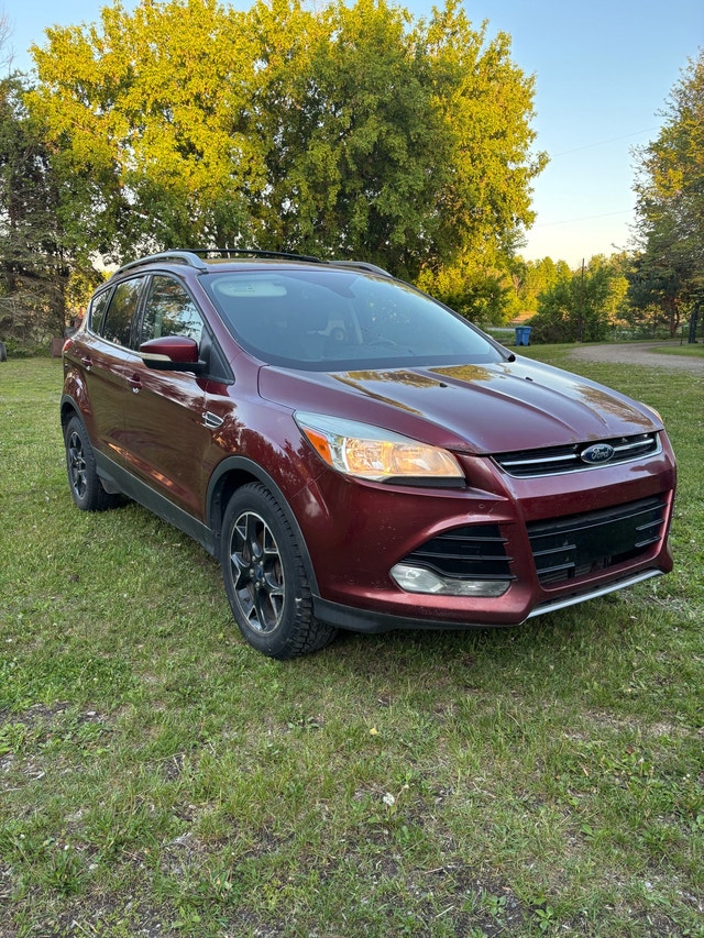 Ford Escape 2015 titanium