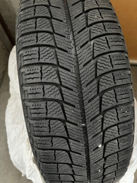 205/60/16 Michelin x-Ice Winter tires