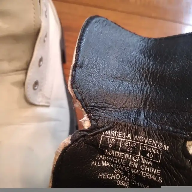 NINE WEST WHITE BOOTS SIZE 9M $5 in Women's - Shoes in City of Toronto - Image 5