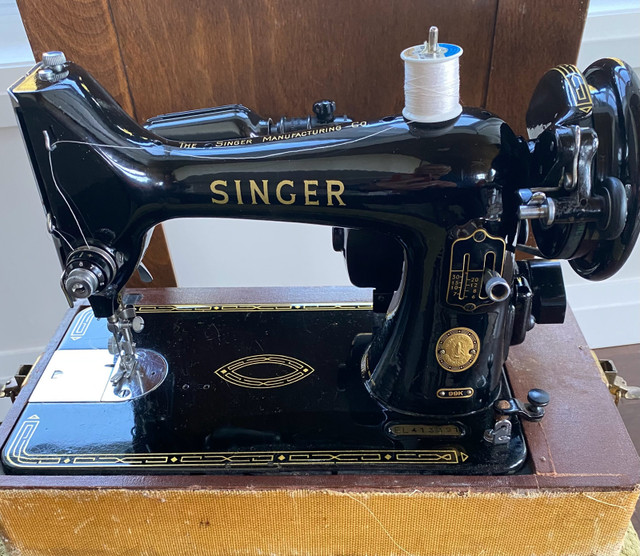 Singer K99 tabletop sewing machine  dans Autre  à Région d’Oshawa/Durham