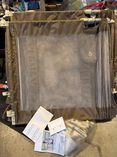 Summer Brand child safety gate 2 packages for complete octagon, View more