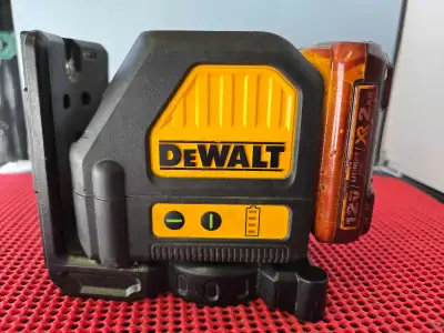 DEWALT LASER LEVEL GREEN WITH BATTERY , View more