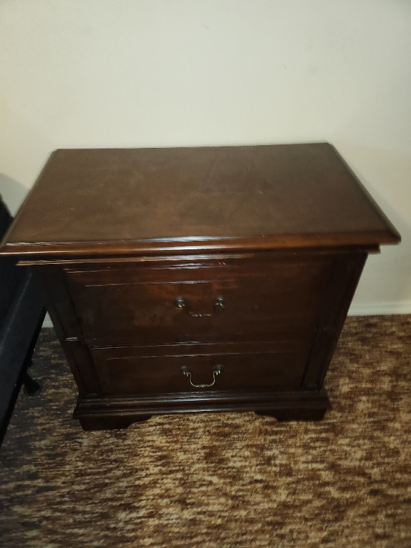 3 Piece Dresser and nightstand set in Dressers & Wardrobes in Kelowna - Image 3