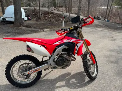 2017 CRF450RX in very good condition, fresh top end diddnt use it since then,, new rear tire, new ba...
