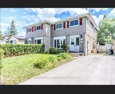 102 Burbank Crescent Orangeville 2 story Four bedroom, living room,family room and second floor wash...