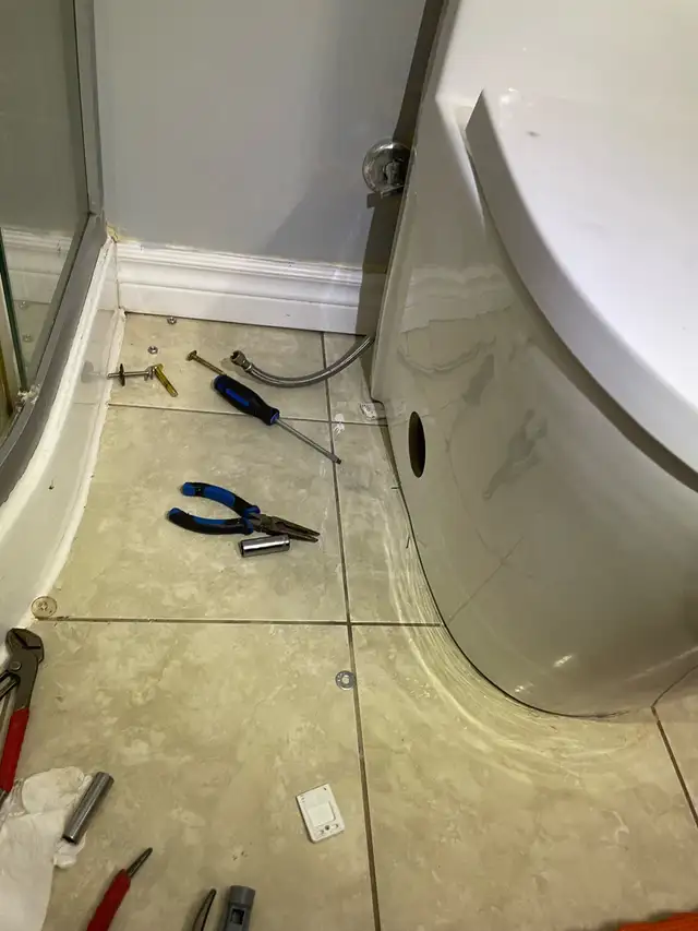 service plumber 414906401907036160