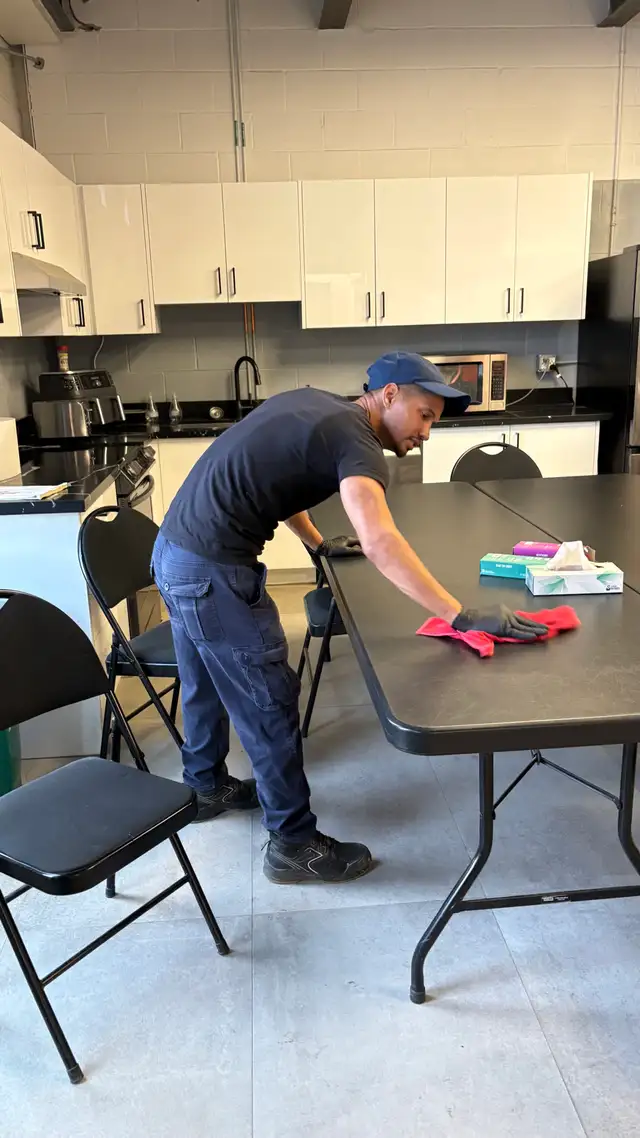 Cleaning services551575229081866246