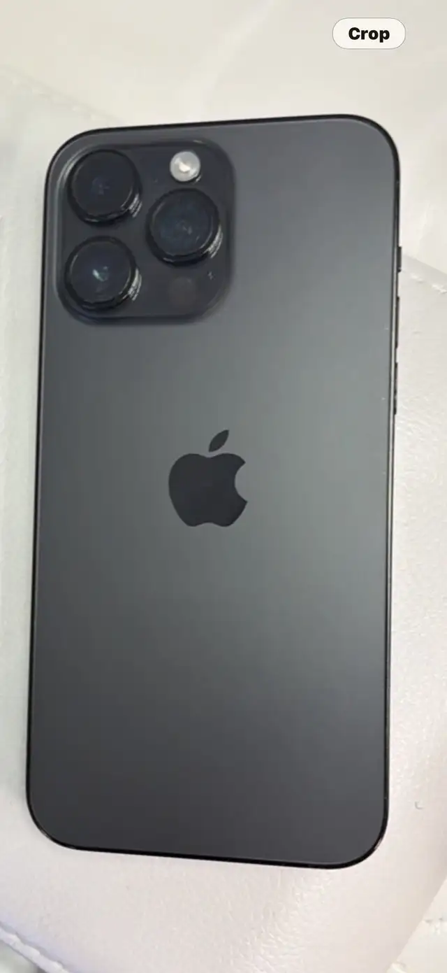 iphone 14 pro max  in Cell Phones in Cambridge - Image 2