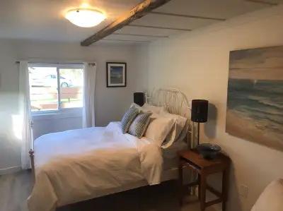 Furnished Farmhouse Studio Suite Available Private Outside Entrance Double Bed Small Kitchenette Bat...
