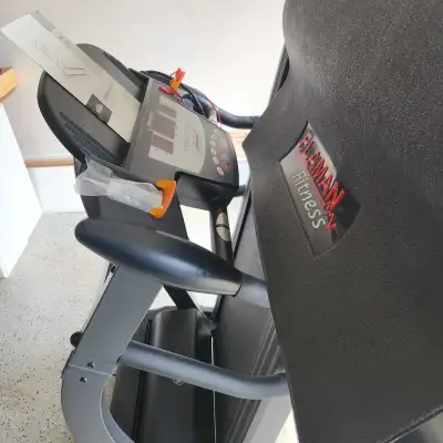 ‍Hardly Used Folding Treadmill – $500 (Pickup Only) Selling a high-quality treadmill in excellent co...