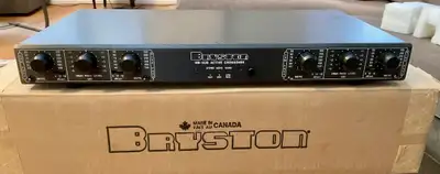 BRYSTON 10B SUB – FILTRE ACTIF AUDIOPHILE À vendre : Bryston 10B Sub, filtre actif analogique haut d...
