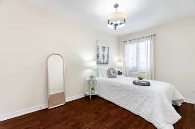 2 ROOMS for Rent ($1000) and ($1200) for females only! PLUS additional 20% for utilities. Preferably...