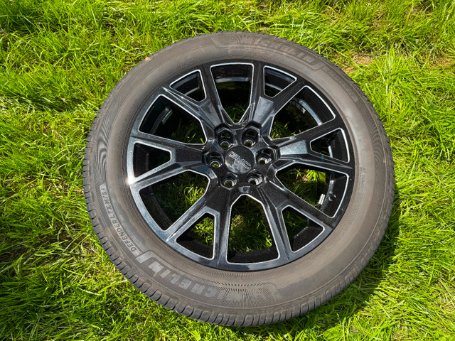 GMC OEM Rims and New Michelin Tires in Tires & Rims in Bedford