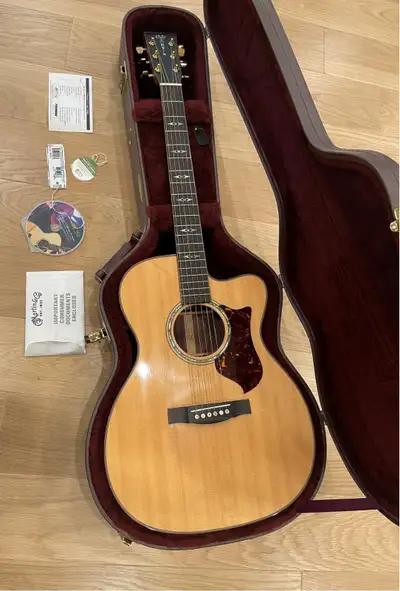 2012 Martin Performing Artist OMCPA1 - Ebony Finger Board, View more