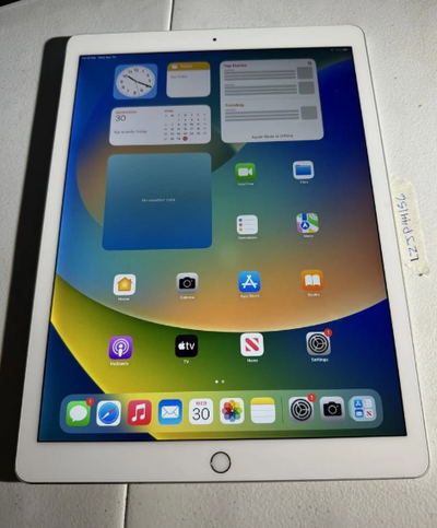 Apple iPad Pro 12.9" 2nd Gen - 64GB - White A1670, View more