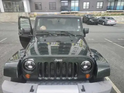 This beautiful 2011 Jeep Wrangler Sahara is in exceptional condition with only 162,088 km. Purchased...