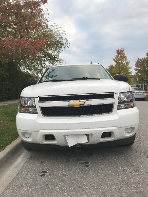 2014 Chevy Tahoe in Cars & Trucks in City of Toronto - Image 4