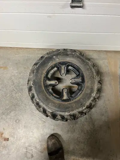 Selling a set of Wheels I don’t need anymore. Rims are in good shape paint is flaked in a few spots...