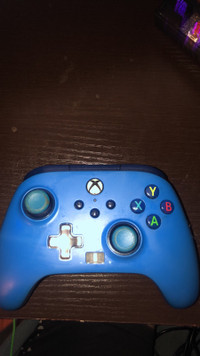 Wired Xbox controller with paddles on the back