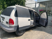 1999’ Plymouth Voyager mini van/ Camper 160 km